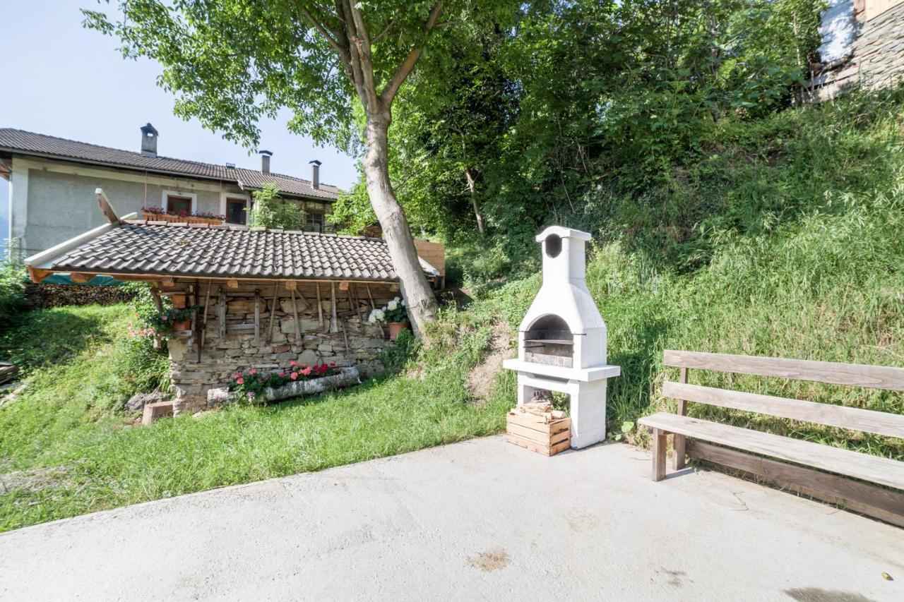 Innergasserhof Ferienwohnung Enzian San Martino In Passiria  Luaran gambar